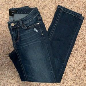 White House Black Market distressed jeans SZ-00